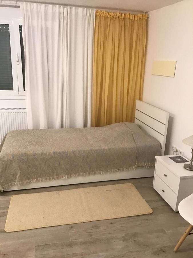Villa Balsamico - Appartement Vue Sur Le Jardin Vrasna Bagian luar foto